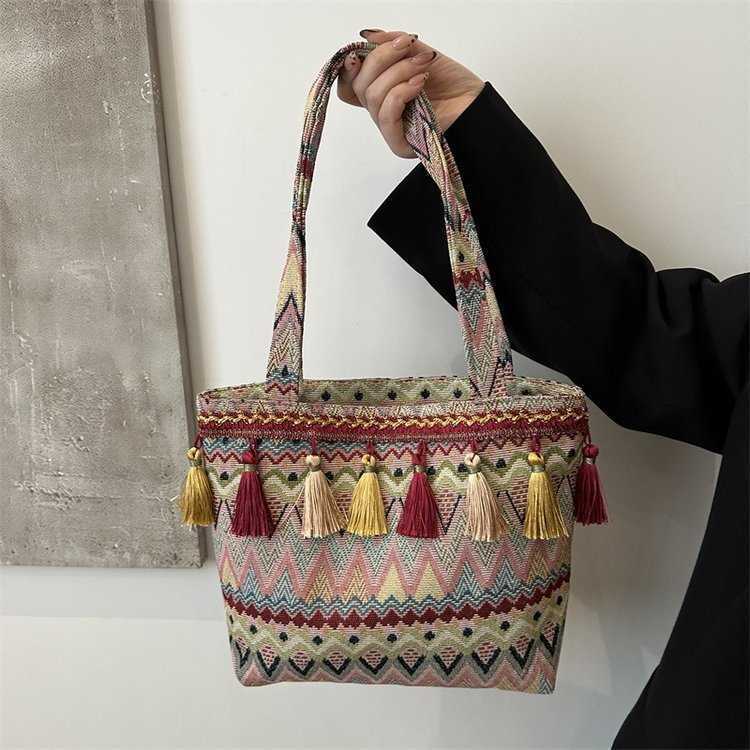 2024 New Fashion Women's Bag Ethnic Style Canvas Shoulder Bag Women's Large Capacity Tassel Striped Versatile Handbag