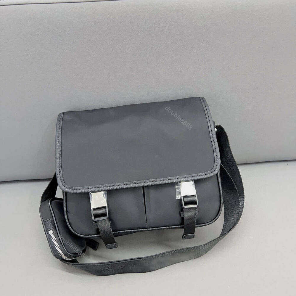 Designer men women messenger bag new canvas cross-body bag nylon shoulder bag black purse laptop 2-in-1 shoulder bag clutch purse Postman bag cross bag for men