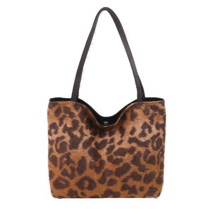 Leopard Print Large Capacity Commuting Tote Bag Canvas Bag 2024 New Underarm Bag Fashionable Shoulder Bag Versatile for Outdoor Use