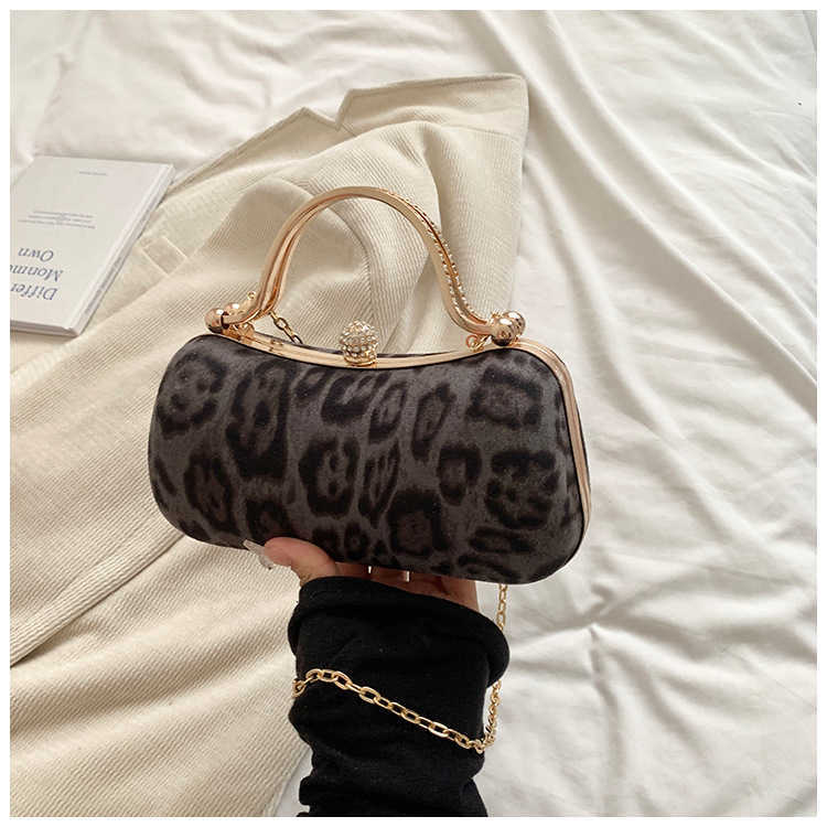 Temperament Dinner 2024 Personalized New Fashion Leopard Pattern Fashion Chain Crossarm Shoulder Box Women's Bag 241230