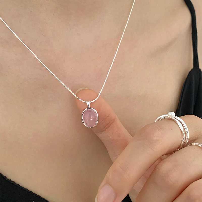 925 sterling silver pink crystal moonstone necklace suitable for womens fashion and simple oval pendant Collaone chain party jewelry W241230
