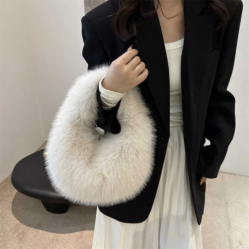 Winter Plush Large Capacity 2024 Fashionable Personalized New Style Fashionable Hairy Western Hairy Single Shoulder Handbag for Women 241230