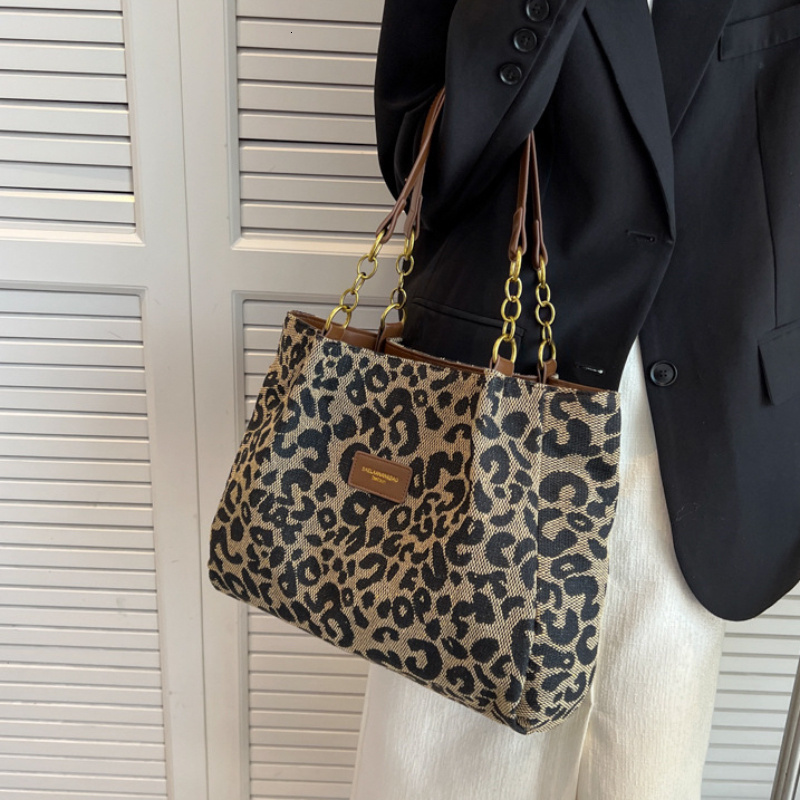 Leopard Print Canvas Tote Bag, Fashionable Shoulder Bag Women, Perfect For School, Office, And Shopping