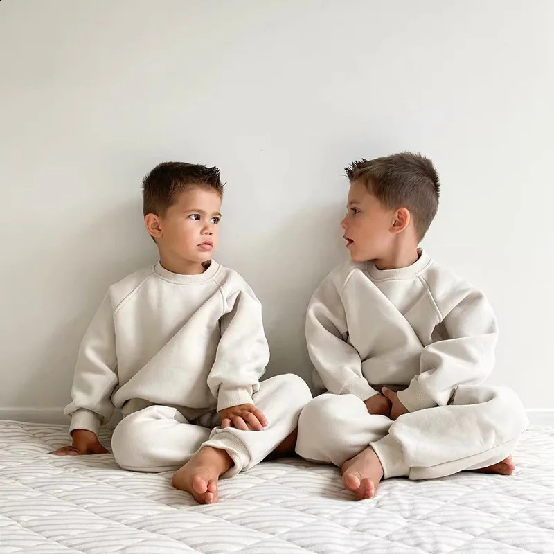 2025 Winter Children Fleece Sports Set Boys Girls Plus Velvet Thick Sweatshirt Sweat Pants 2pcs Suit Kids Warm Outfits 241226