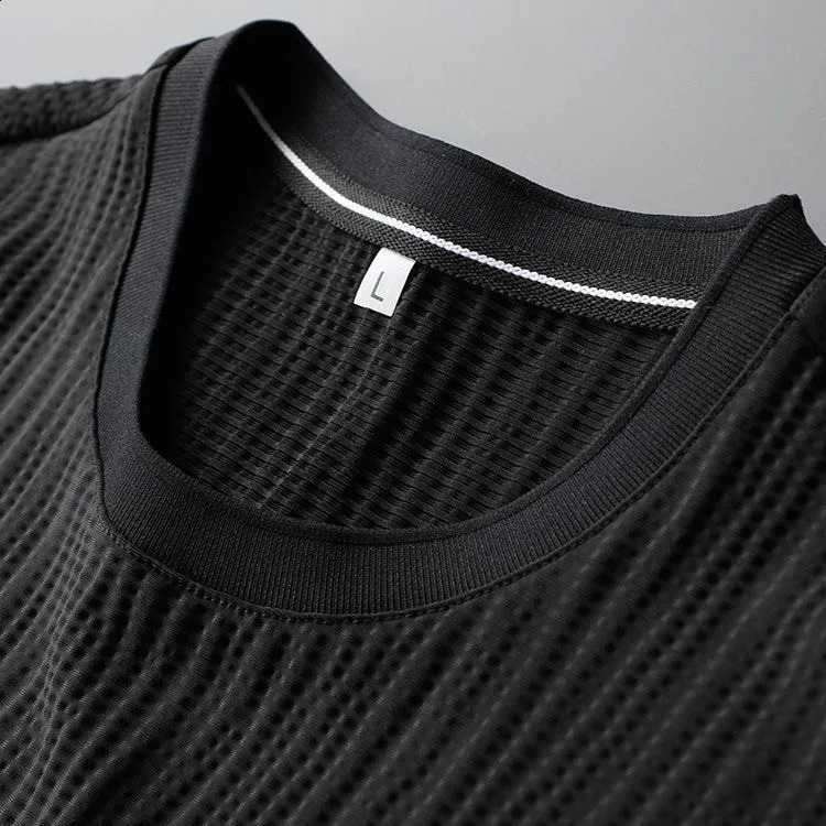 Summer Ice Silk Casual Sports Suit Mens Pleated Thin t shirt Pants Two Piece Set High Quality Breathable Tracksuit 241223