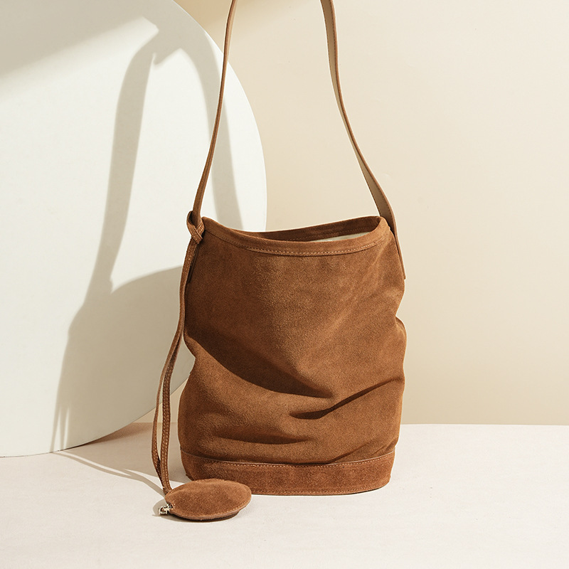 2024 Autumn/Winter Bag New Genuine Leather Shoulder Underarm Bag, niche design, large capacity frosted suede bucket bag