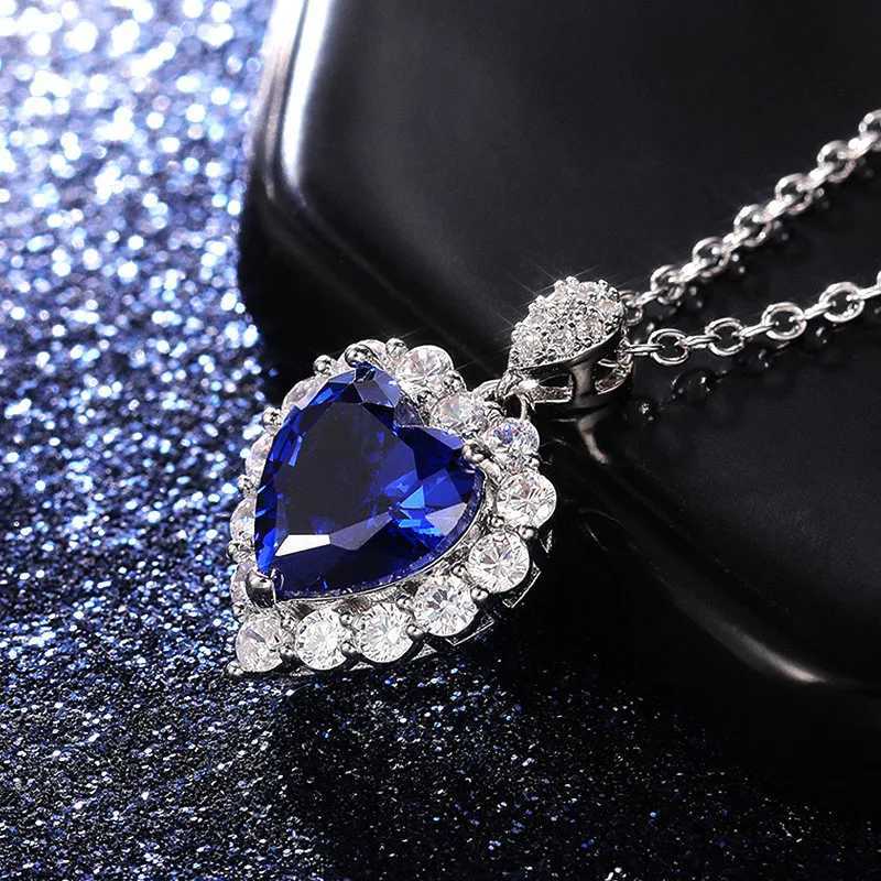 925 sterling silver blue CZ womens heart-shaped pendant necklace elegant party jewelry bride engagement wedding decoration W241230