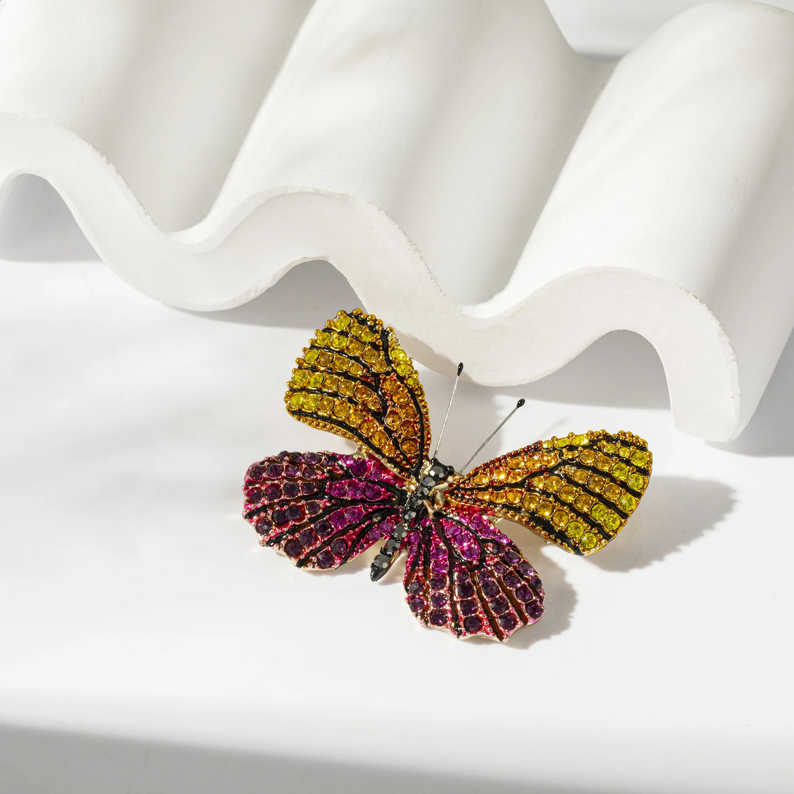 Hawson Crystal Animal Brooch Fun Brooch for Men and Women 241230