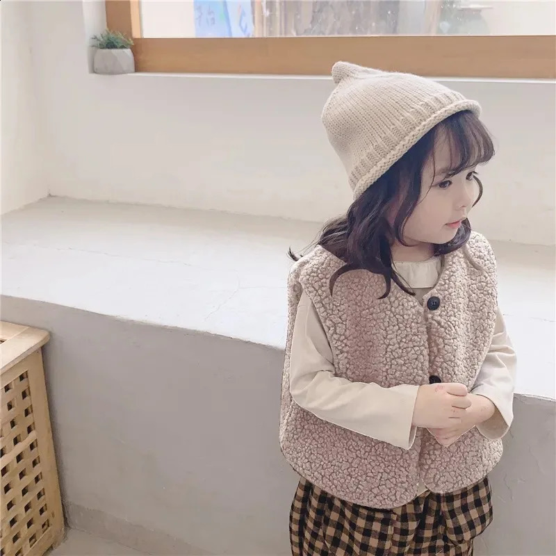 Autumn Winter Baby Plus Velvet Waistcoat Girls Boys Plush Vest Single Breasted V Neck Child Warm Fashion Warm Teddy Hair Coat 241230