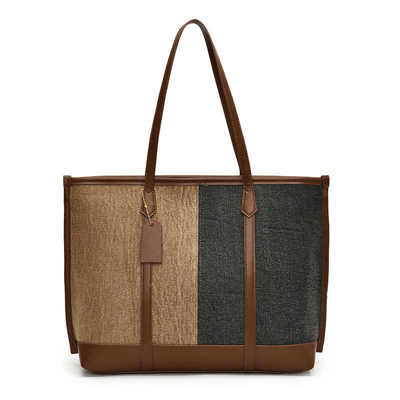Handheld large capacity contrasting tote bag women, autumn winter fashion shoulder bag, high-end feeling armpit bag women 241215