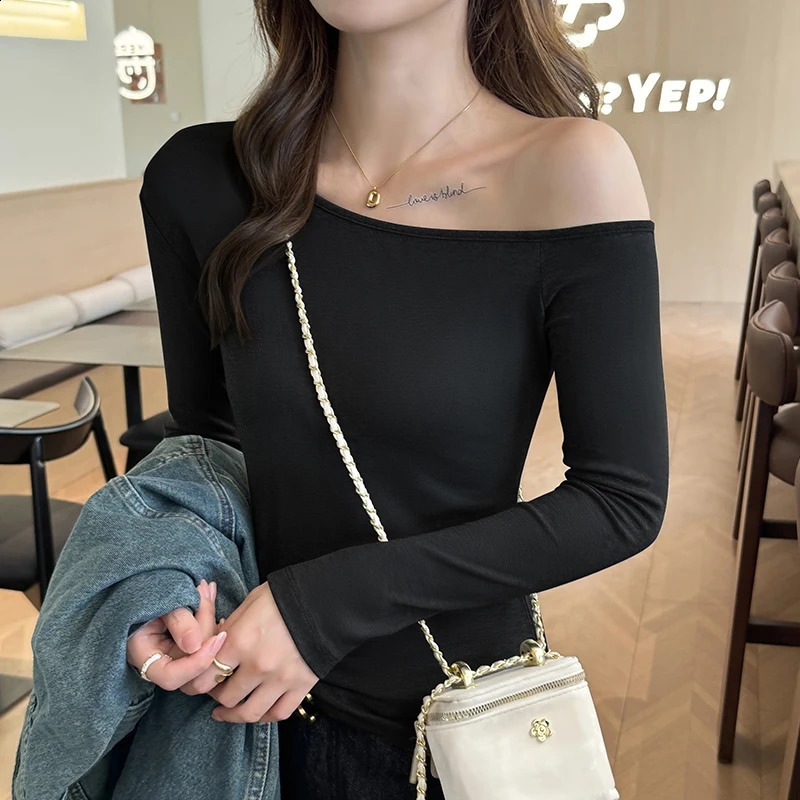 Autumn Winter Bottom Shirt Women Inside Gray Long Sleeve T-Shirt Slim Covering Meat Tops Road Shoulder Soft Inner Bottom Shirt 241224