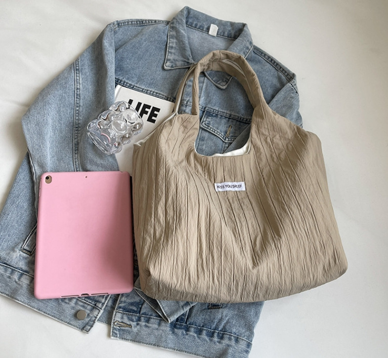 Fresh Sweet Shoulder 2024 New Small and Popular Shopping Versatile High Beauty Korean Leisure Style Tote Bag