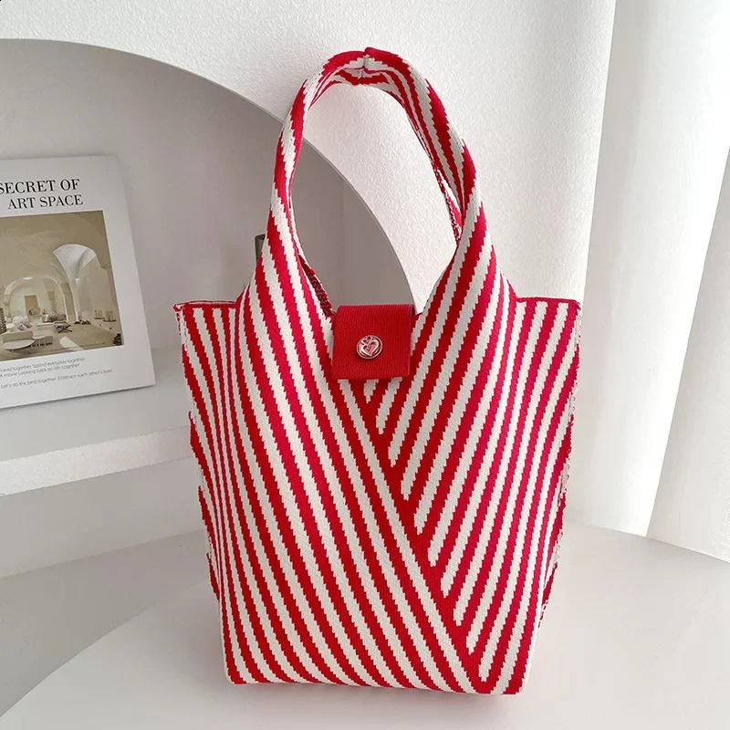 Fashion Striped Knitted Bag Casual Shoulder Bags Student Handbags Female Tote Purse Women Retro Bucket Handbag 250122