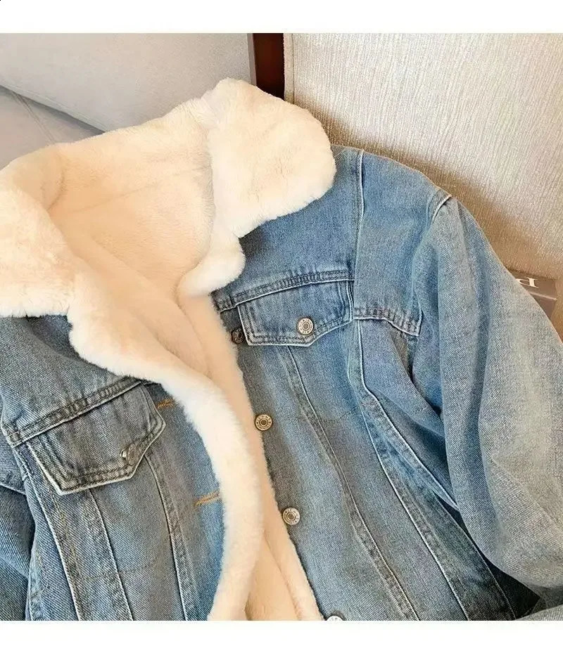 Winter Fleece Thicken Denim Women Jacket Loose Casual Warm Jeans Coats Wear Fur Collar Long Sleeves Oversized Female Clothes 241223