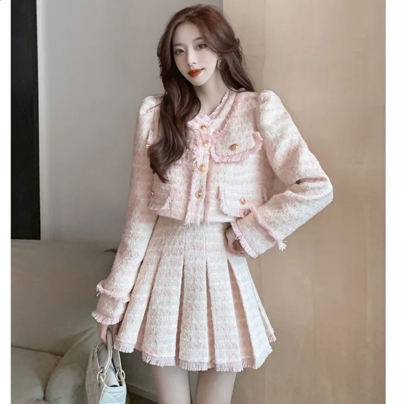 Sweet Temperament Tassel Jacket Pleated Skirt Y2k Two-piece Set Women Fashion O-neck Stripe Single Breasted Gentle Slim Winter Suit Millennium style 2