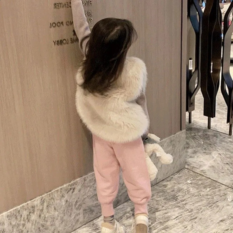 Fashion Baby Girl Boy Winter Faux Fur Vest Cotton Padded Child Waistcoat Solid Color Outwear Warm Thick Baby Clothes 0-7Y 241230