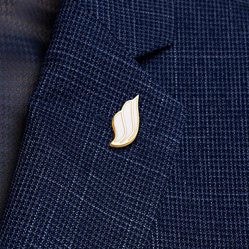 KFLK Fashion Little Wing Brooch Pins Exquisite Brooches for Woman Lady Mens Costumes Badge Brooch Man Arrive 241230