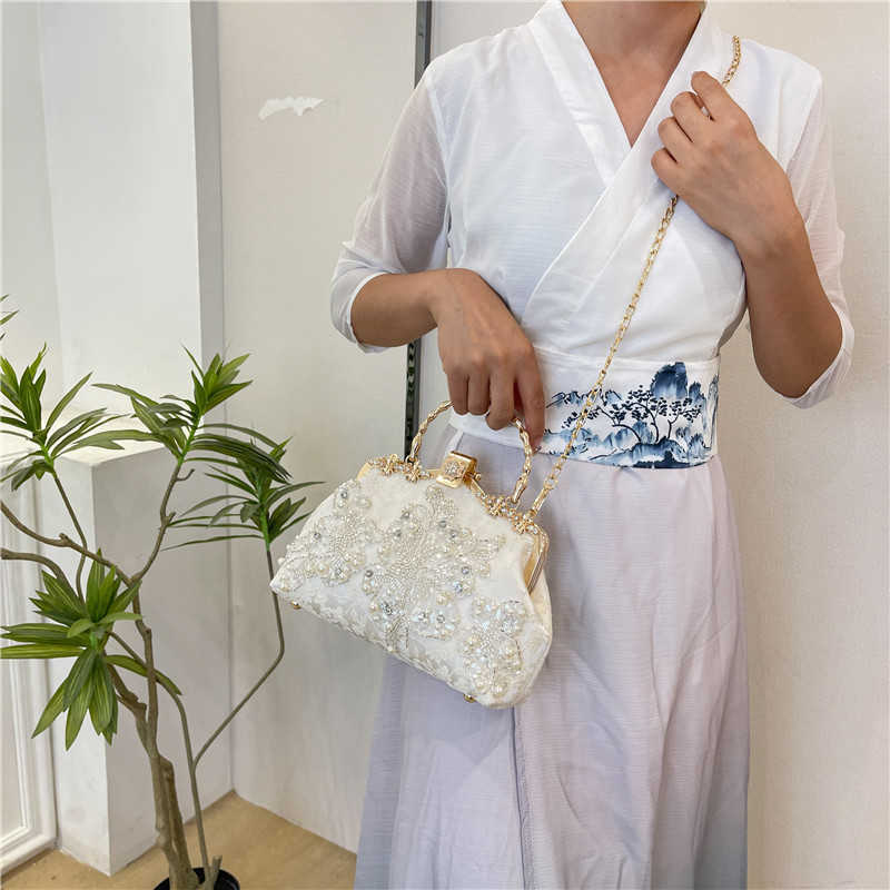 Pearl Embroidered Fashion Handbag Qipao Banquet Handheld Bag Chain Bar Bag Embroidered Pearl Bag Single Shoulder Bag Pearl Chain Bag