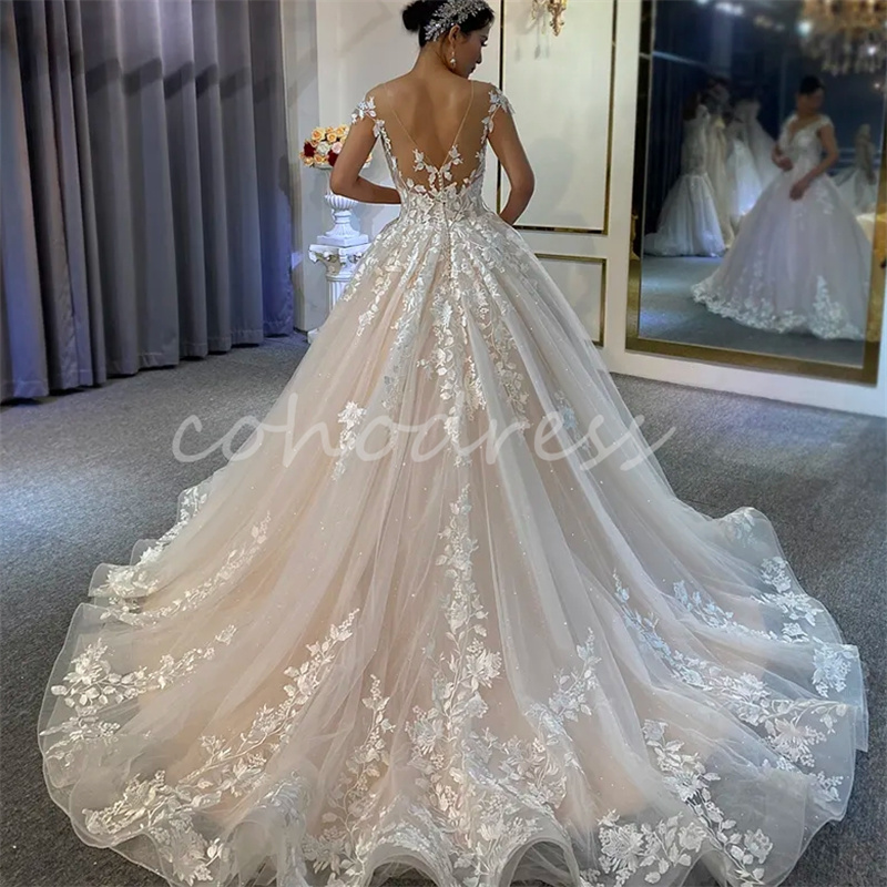 Gorgeous Champagne Wedding Dress 2025 Ball Gown Appliques Lace Church Bridal Gown Backless Country Bride Dress Cap Sleeves Church Vestidos De Novia Bo