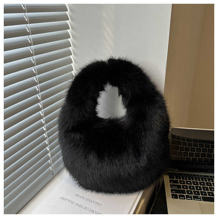 Winter Plush Large Capacity 2024 Fashionable Personalized New Style Fashionable Hairy Western Hairy Single Shoulder Handbag for Women 241230