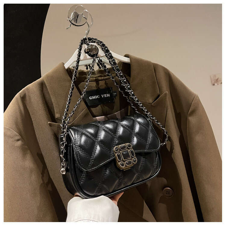 High Quality Fashionable For Women In Spring , New Trend Embroidered Diamond Grid Single Shoulder Diagonal Cross Bag