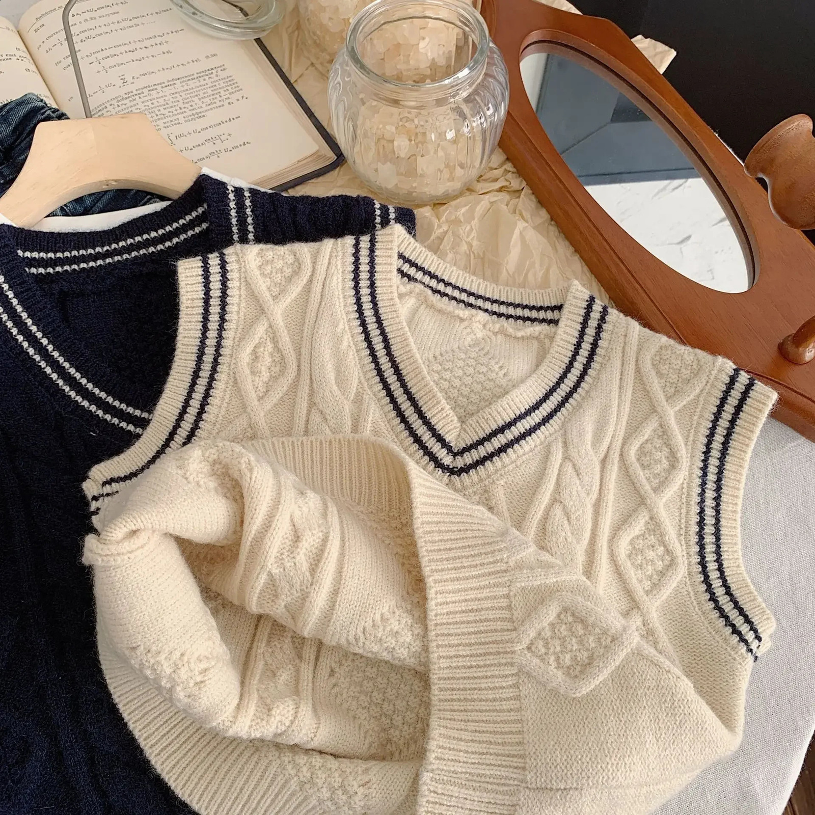 Childrens Vest Autumn Baby Kids Clothing Boys V-neck Vest Knitted Striped Fashion Girls Sweaters toddler girl winter clothes 241230