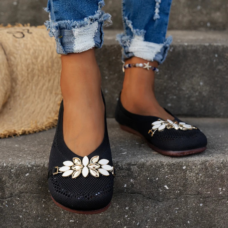 Flowers Mother Shoes Light Slipon Cloth for Women Knitting Mesh Womens Flat 2023 hollow summer sandalias 241225