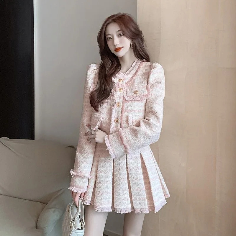 Sweet Temperament Tassel Jacket Pleated Skirt Y2k Two-piece Set Women Fashion O-neck Stripe Single Breasted Gentle Slim Winter Suit Millennium style 2