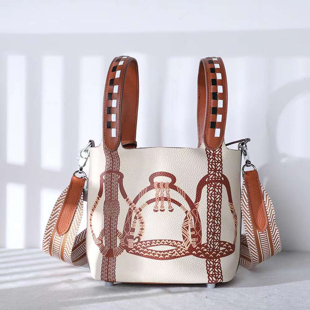 Women's Bags Handbag Cowhide Painted Vegetable Basket Women's Handbag Ethnic Style Genuine Leather Bucket Fashionable Shoulder Bag Commuting