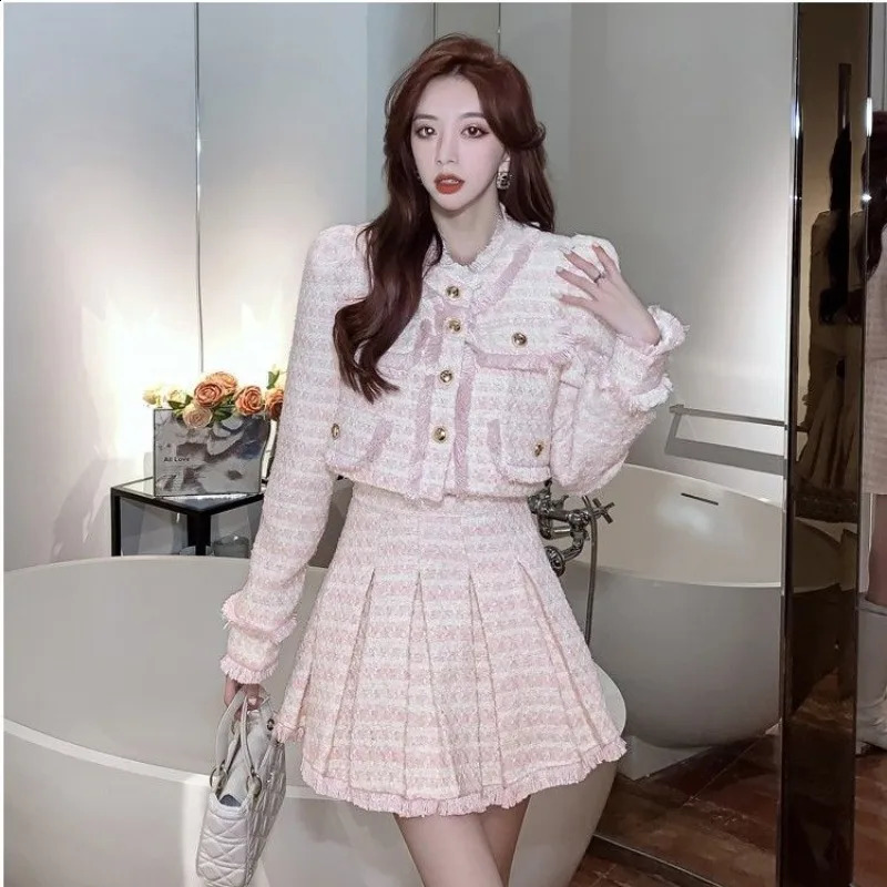 Sweet Temperament Tassel Jacket Pleated Skirt Y2k Two-piece Set Women Fashion O-neck Stripe Single Breasted Gentle Slim Winter Suit Millennium style 2