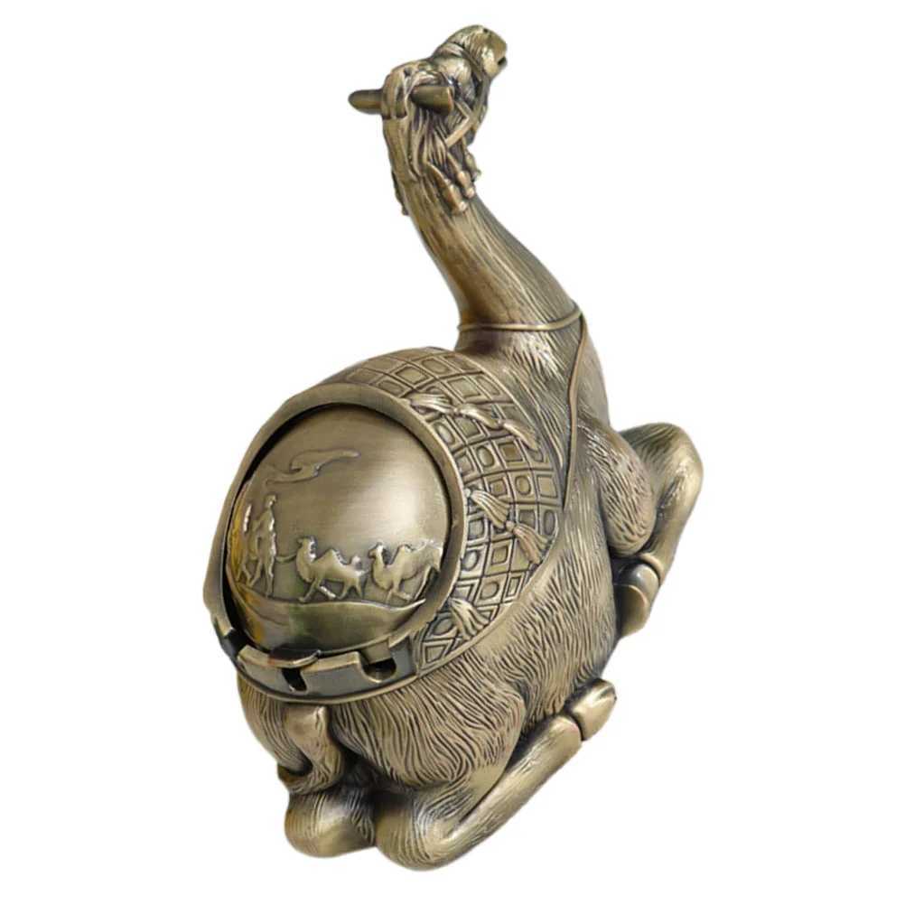Camel Ashtray Smoking Cool Ashtrays Metal for Smokers Container Retro Windproof Belt Cover Unique Cute Outdoor Y241230