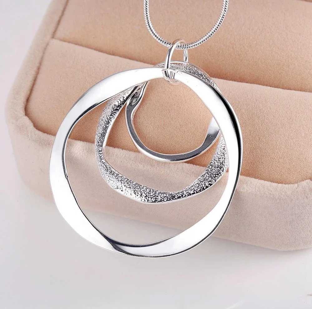 Charms Nobel 925 sterling silver Bohemian three circle pendant necklace for womens fashion weddings jewelry parties Christmas gifts W241230