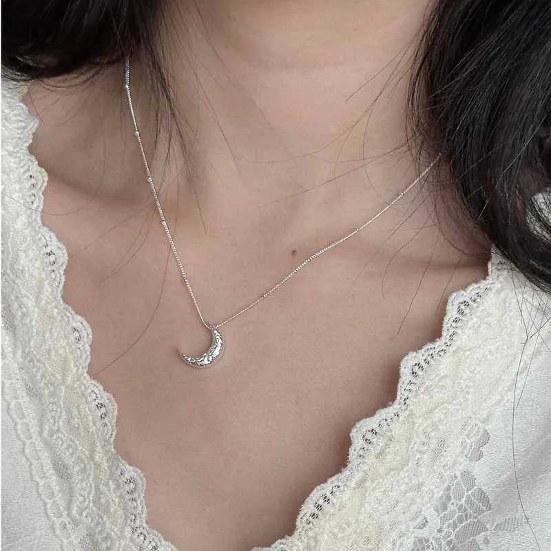 New 925 sterling silver geometric sparkling moon pendant necklace engagement exquisite jewelry W241230