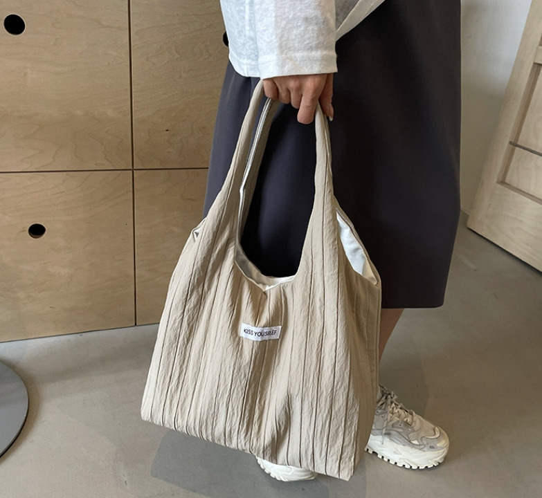 Fresh Sweet Shoulder 2024 New Small and Popular Shopping Versatile High Beauty Korean Leisure Style Tote Bag