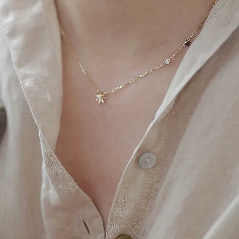 925 sterling silver classic chrysanthemum necklace womens pendant 14K gold-plated necklace wedding party jewelry gift W241230