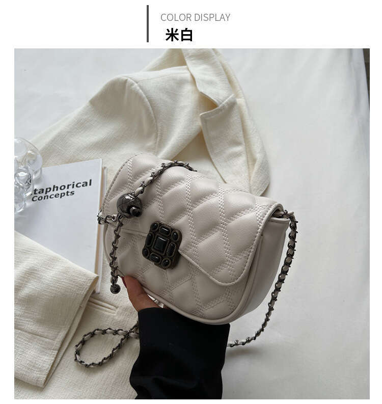 High Quality Fashionable For Women In Spring , New Trend Embroidered Diamond Grid Single Shoulder Diagonal Cross Bag