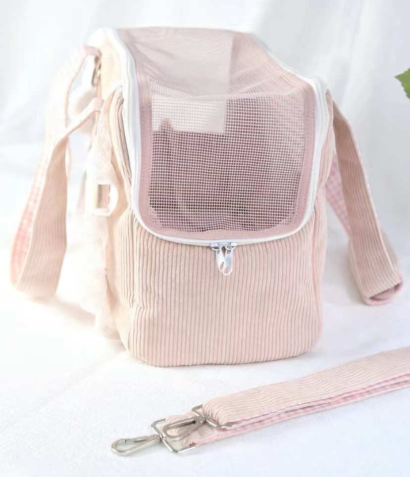 Dog out carrying bag Pet small dog and cat bag Single shoulder crossbody travel cat handbag lightweight airline case