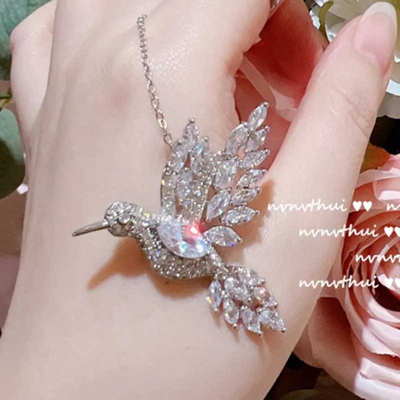 New 925 sterling silver sparkling white AAA zircon hummingbird pendant necklace with creative necklace and animal jewelry W241230