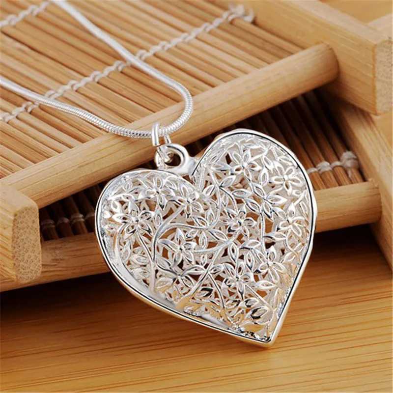925 sterling silver 18-30 inch carved heart-shaped pendant snake chain necklace suitable for womens fashionable wedding party charm jewelry W241230