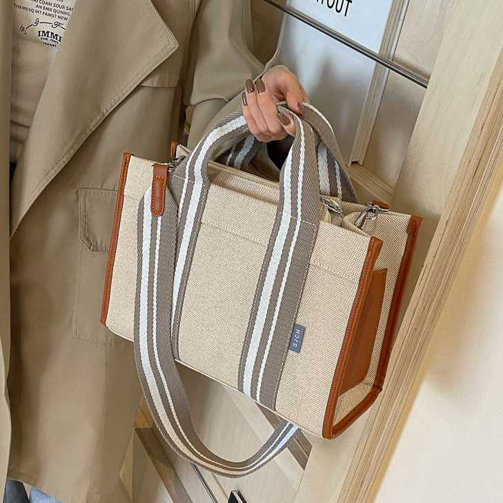 Korean Trendy Fashion Handheld Tote Bag with Large Capacity Canvas Contrast Color Single Shoulder Crossbody Bag 241215