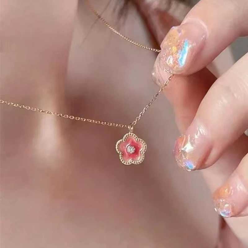 New 925 Pure Silver Flower Necklace Womens Pink Flower Pendant Chkoer Birtay Party Gift Fashionable Exquisite Jewelry W241230