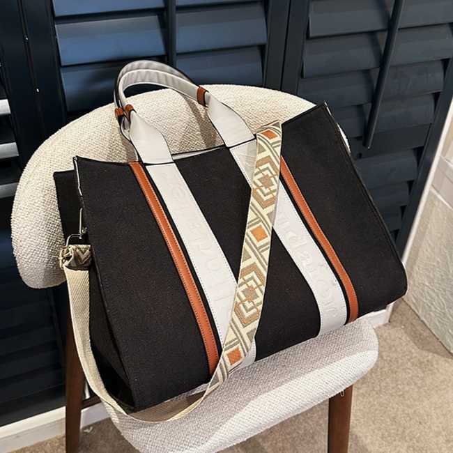 Female high-end niche tote bag contrasting color handbag large capacity commuting crossbody bag 241215