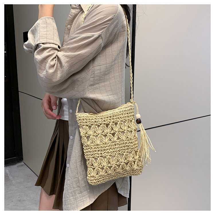 Women's Woven Small Bag, New Versatile Single Shoulder Crossbody Bag, Seaside Woven Bag, Hollowed Out Bag, Beach Bag, Mobile Phone Bag