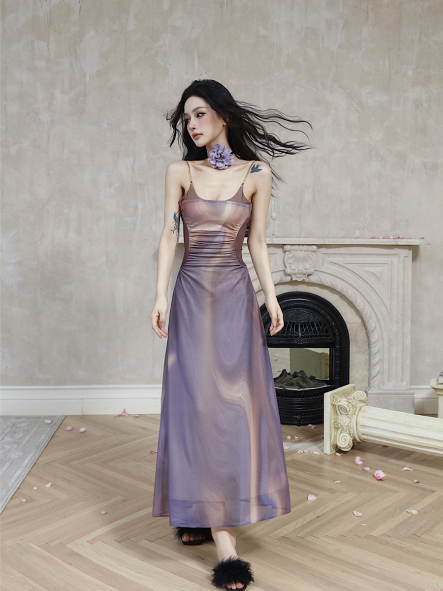 L150 Fashion sexy hip-wrapped trumpet sleeve dress spring and summer new slim high waist short skirt