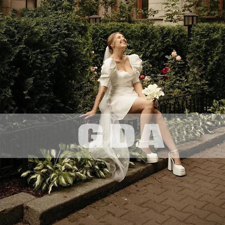 Elegant Short Wedding Dress 2024 Square Collar Puff Sleeve Pleat Open Back Satin Simple Bridal Gown Above Knee Vestidos De Noiva