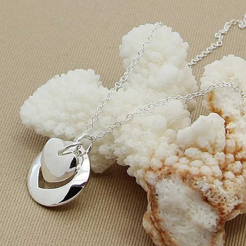925 sterling silver heart-shaped circular pendant necklace with 18 inch chain suitable for women men weddings party charm jewelry W241230