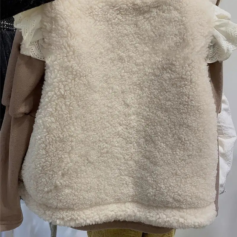 Girls Winter Warm Coat ChildrenS Lamb Fur Vest With Plush And Thick Wearing Both Sides Autumn Top Baby Kids Clothing For Girls 241230
