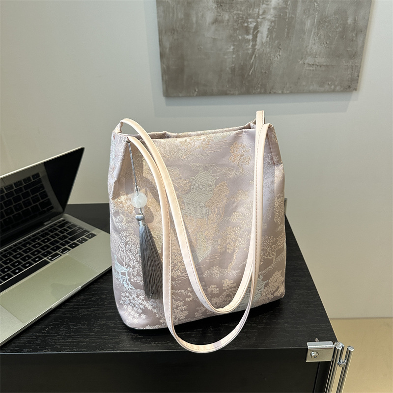 Fashion Shoulder Bags New printed large-capacity single shoulder Chinese style landscape embroidery underarm tote bag