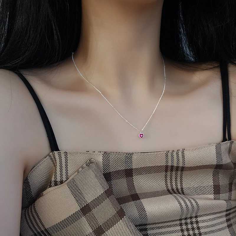 925 sterling silver necklace simple and elegant Collaone chain small and shiny peach heart pendant wedding jewelry W241230