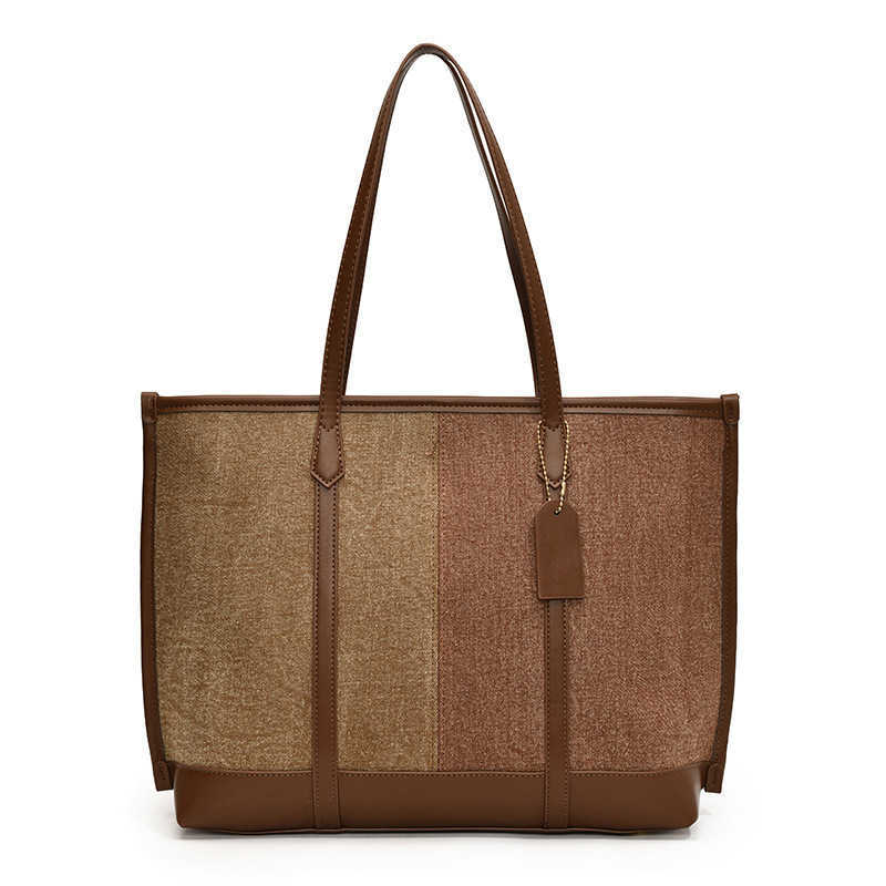 Handheld large capacity contrasting tote bag women, autumn winter fashion shoulder bag, high-end feeling armpit bag women 241215